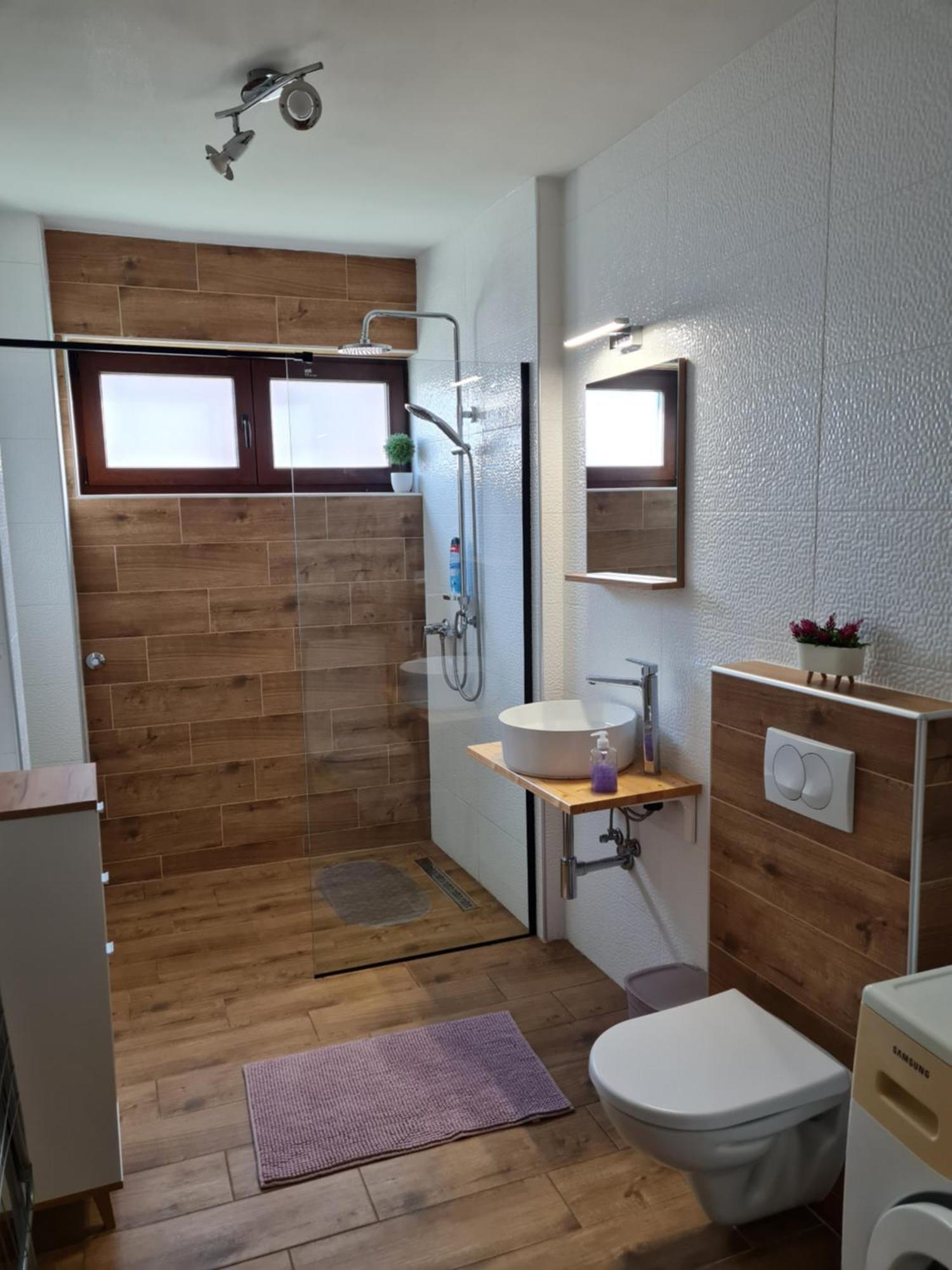 Old Town Road Appartement Karlovac Buitenkant foto