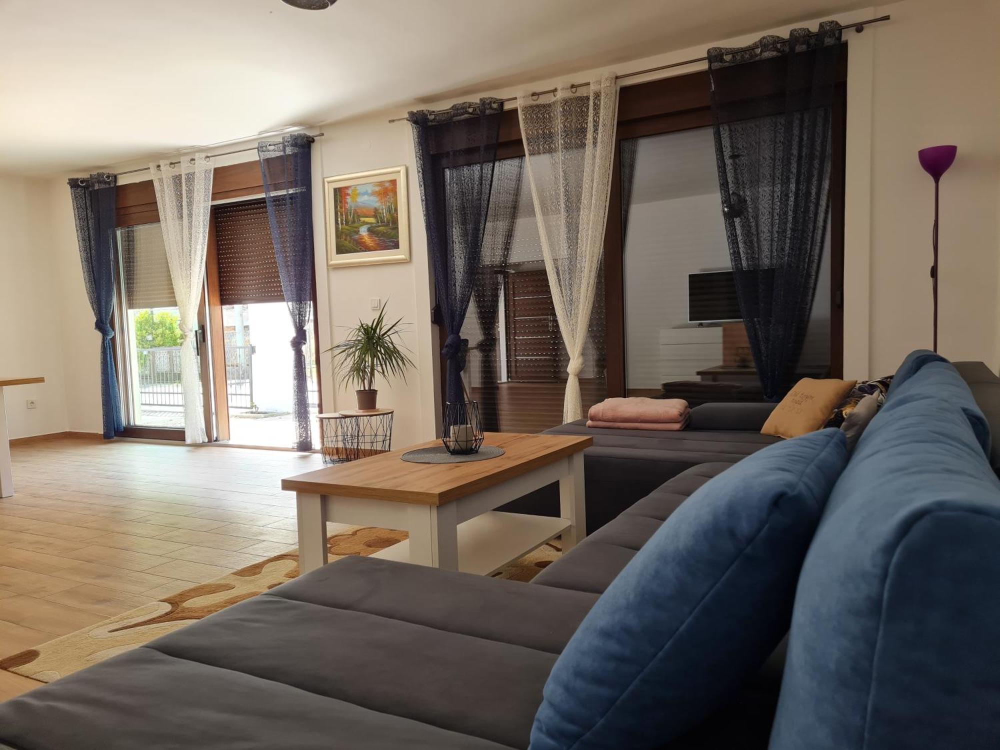 Old Town Road Appartement Karlovac Buitenkant foto